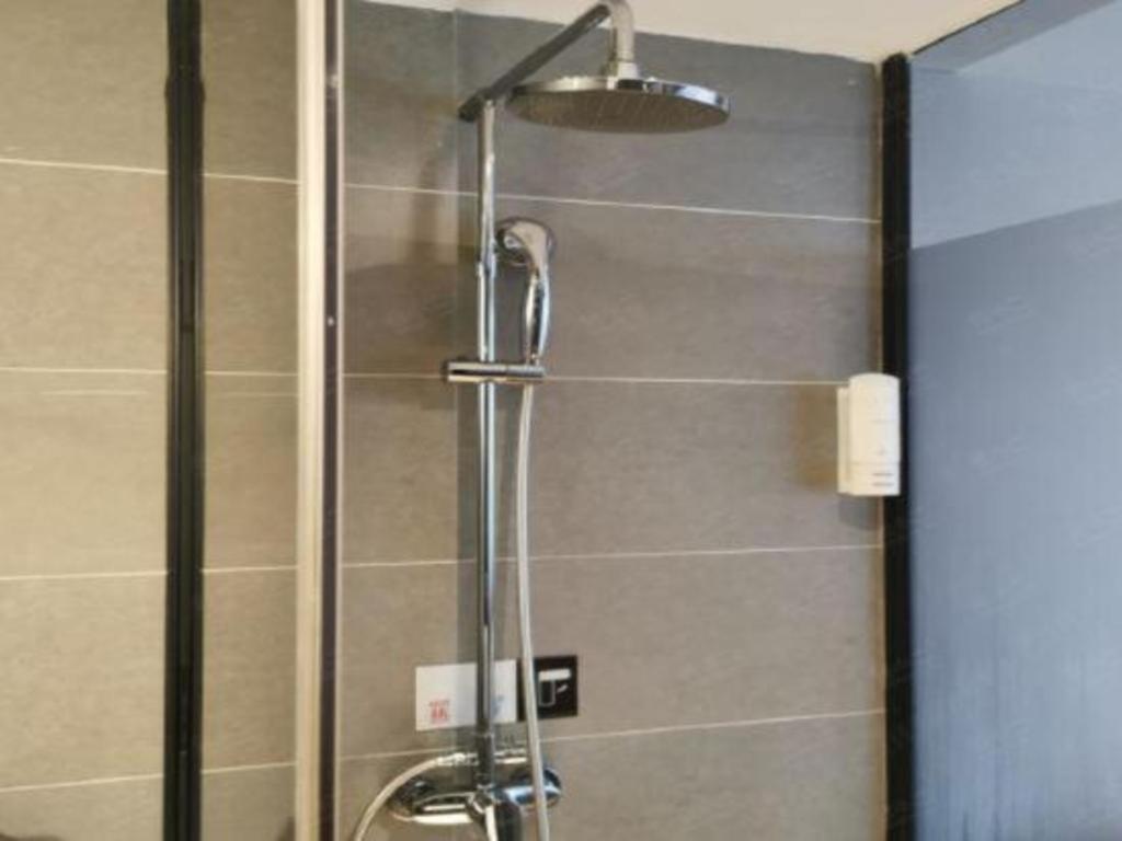 T Social Hotel Guangzhou Railway Station Branch Екстер'єр фото