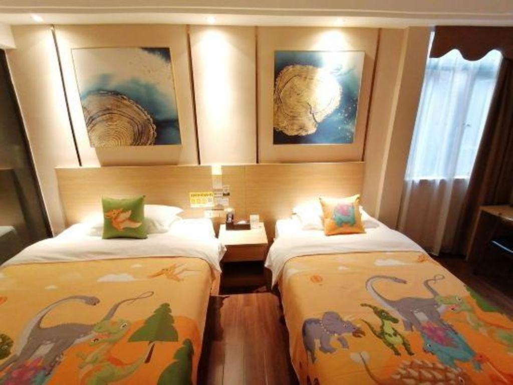T Social Hotel Guangzhou Railway Station Branch Екстер'єр фото