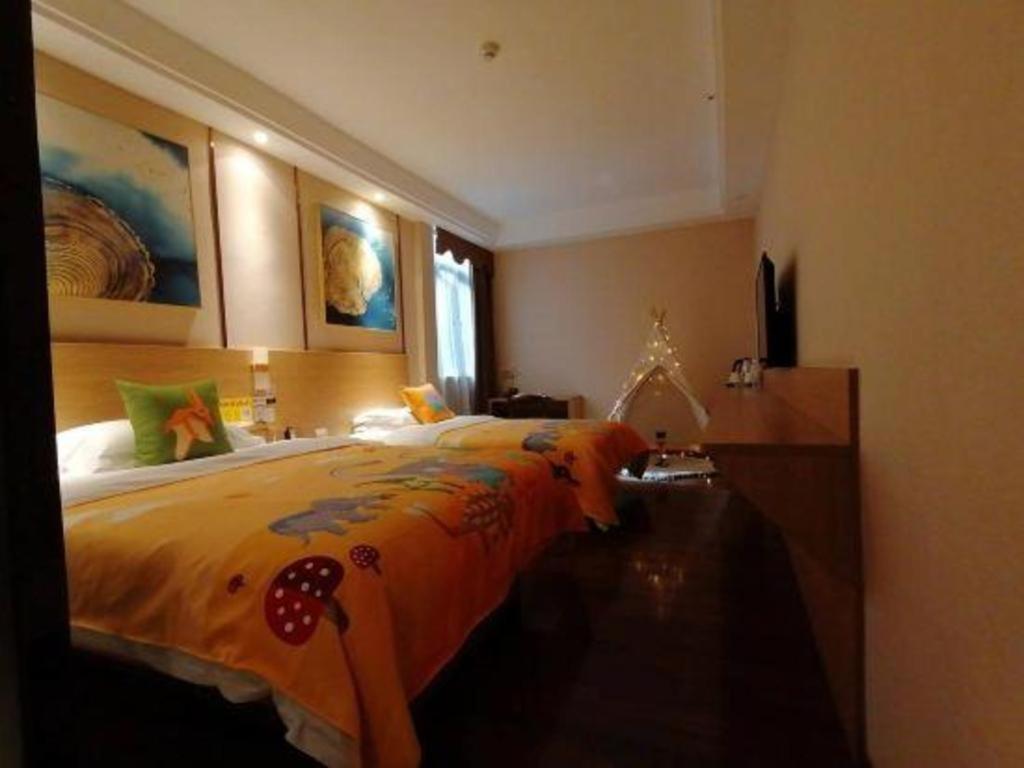T Social Hotel Guangzhou Railway Station Branch Екстер'єр фото