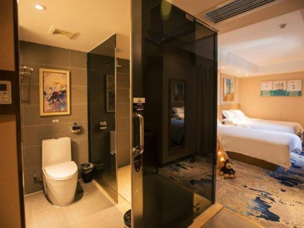 T Social Hotel Guangzhou Railway Station Branch Екстер'єр фото