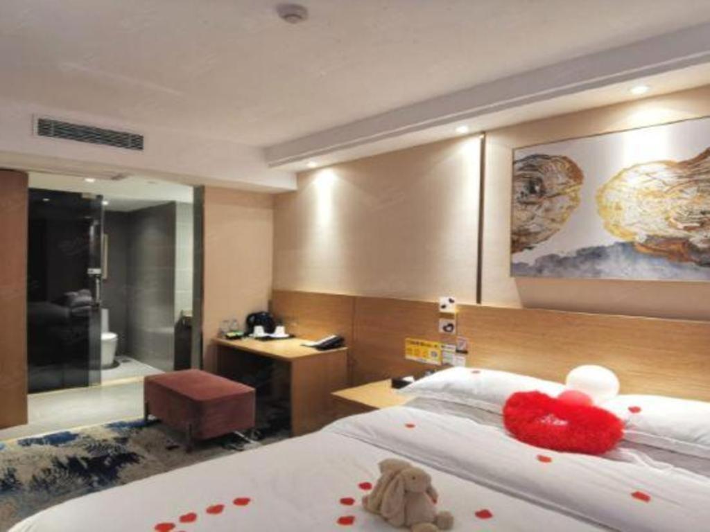 T Social Hotel Guangzhou Railway Station Branch Екстер'єр фото