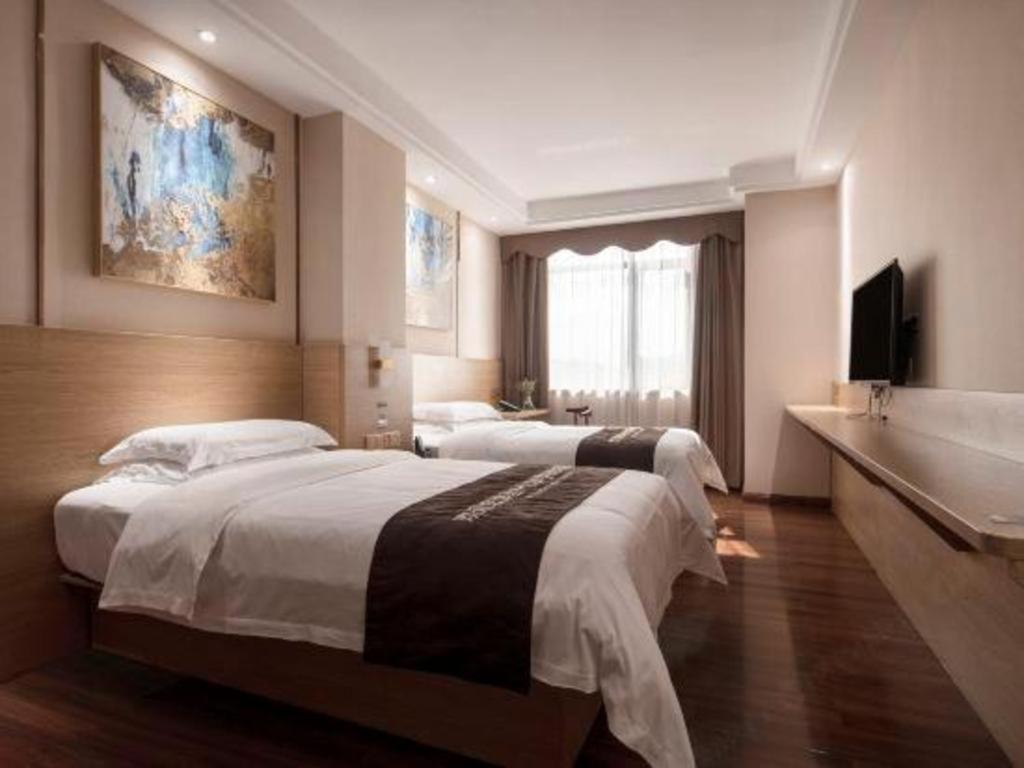 T Social Hotel Guangzhou Railway Station Branch Екстер'єр фото