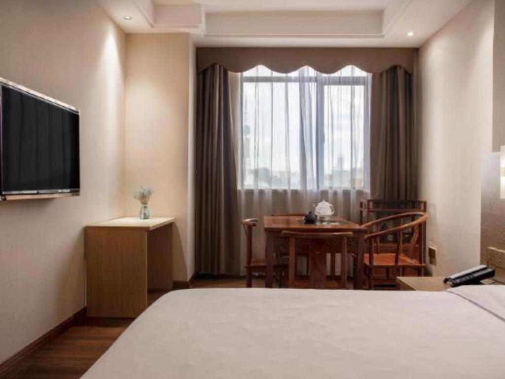 T Social Hotel Guangzhou Railway Station Branch Екстер'єр фото