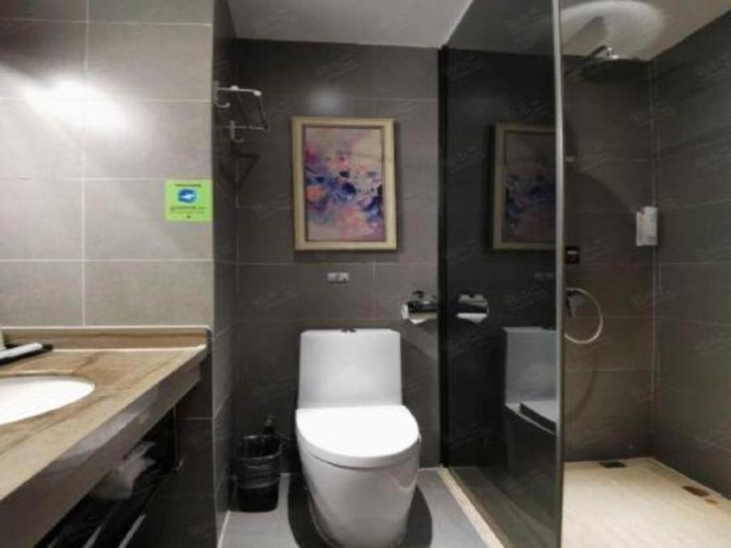 T Social Hotel Guangzhou Railway Station Branch Екстер'єр фото
