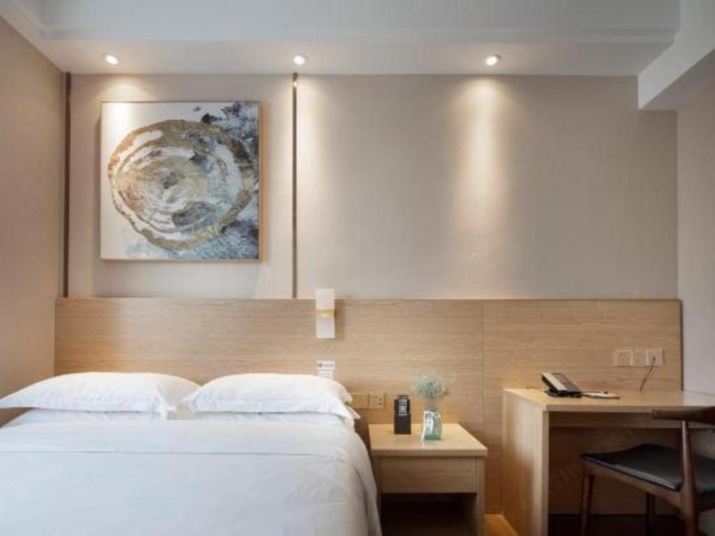 T Social Hotel Guangzhou Railway Station Branch Екстер'єр фото